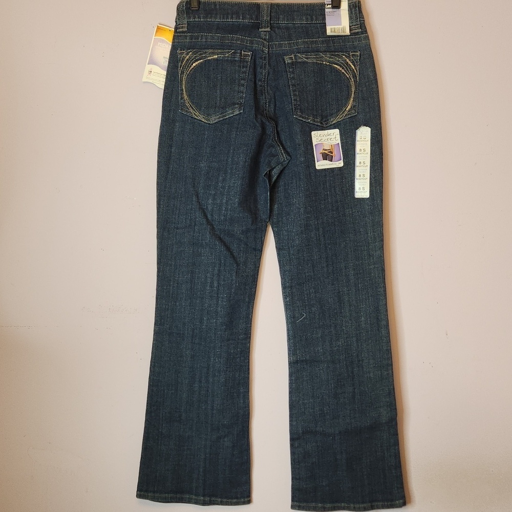 Lee Women's  Midrise Blue Jeans, size 8S - Picture 4 of 13